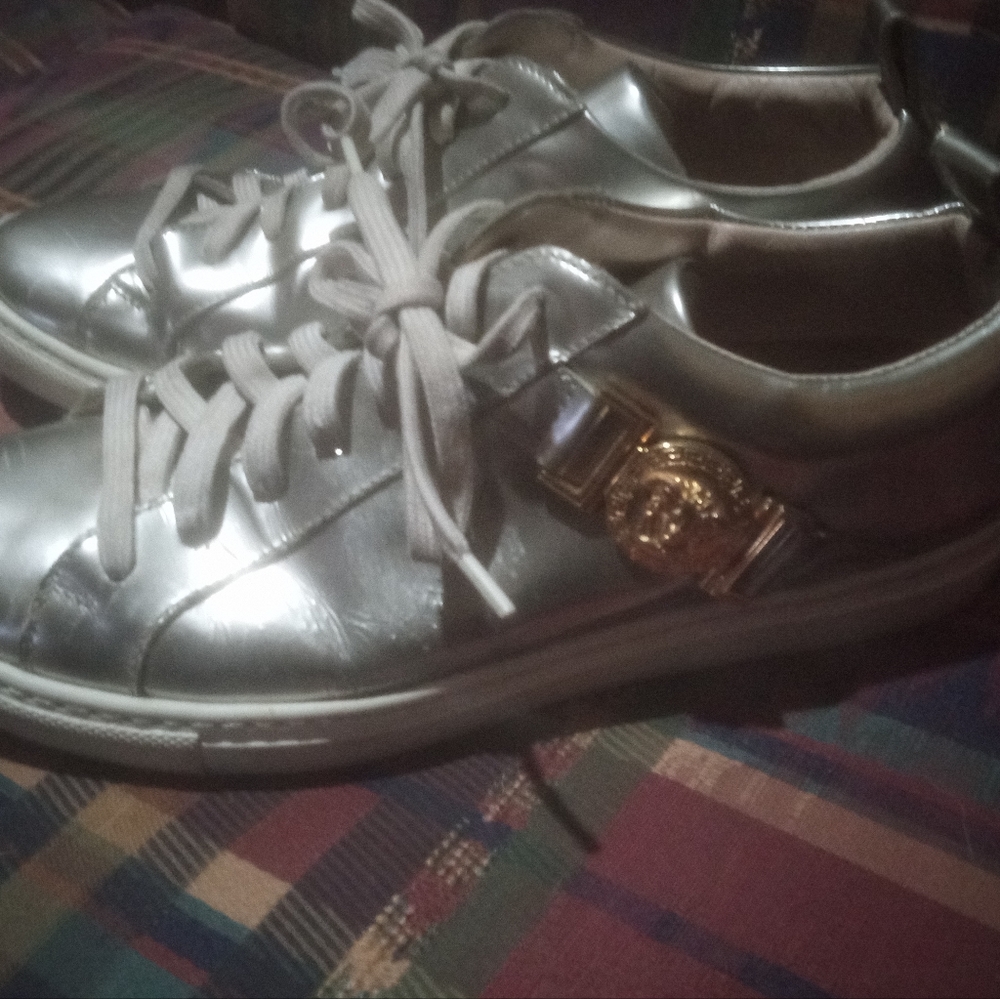 Versace sneakers Gold size 7